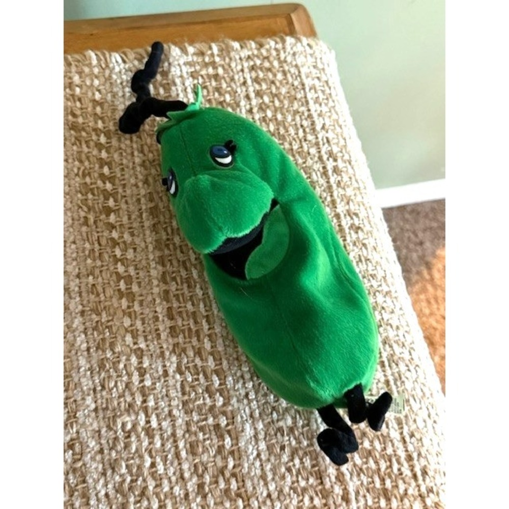 Vintage Kids Garden Babies Cool Cucumber Plush Beanbag Green Vegetable Tags 1998